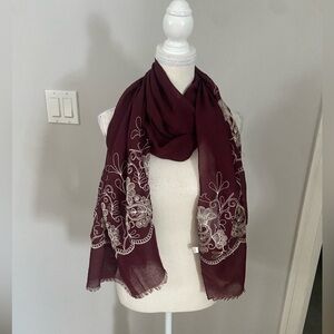 NWOT Lightweight Scarf/Shawl